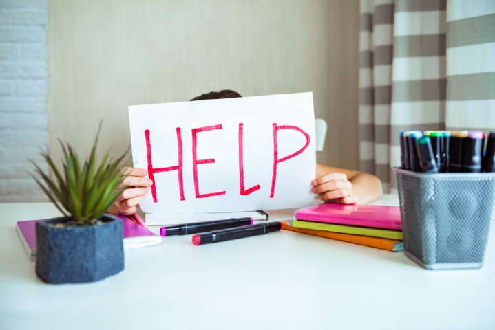 Dificultățile de învățare la copii cum le recunoaștem, cum le înțelegem și cum îi putem sprijini pe cei mici